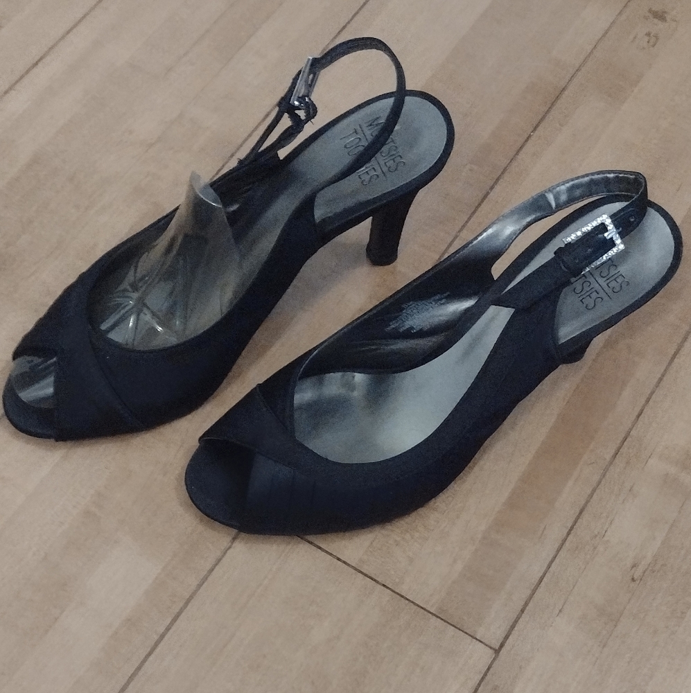 Mootsies Tootsie dressy sling back heels